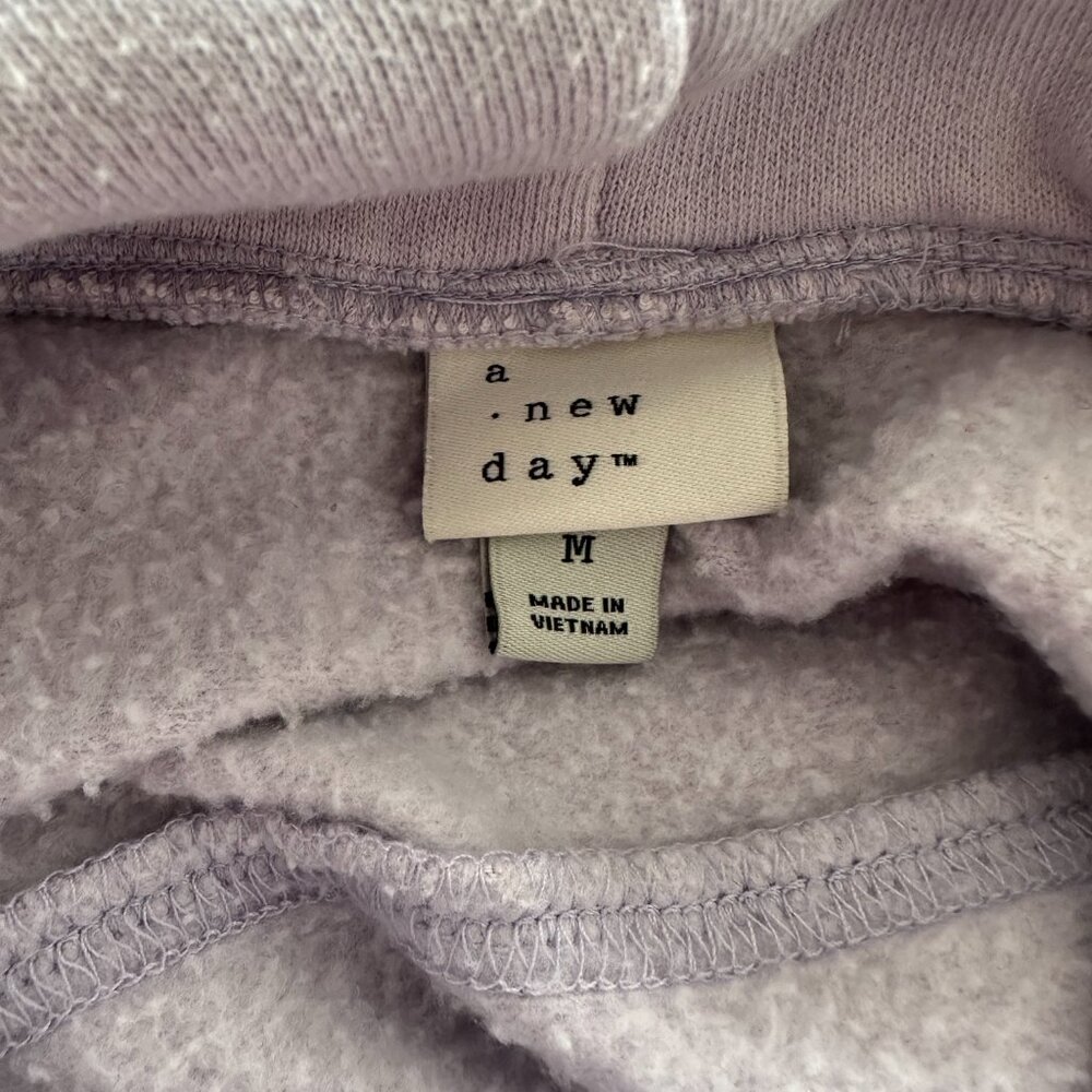 A New Day Lavender Hooded Sweatshirt – Size M - Picture 4 of 6